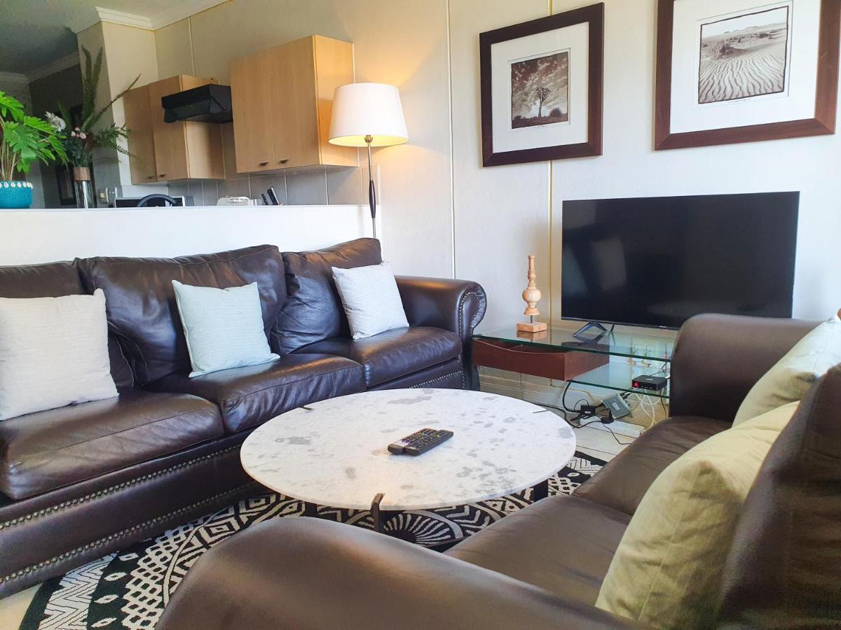 Westpoint Sandton Apartment *